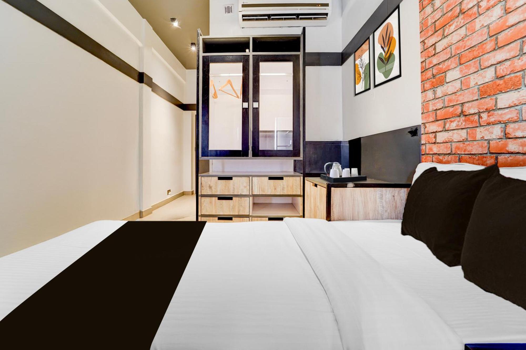 Super Townhouse Oak Mangalor Kültér fotó